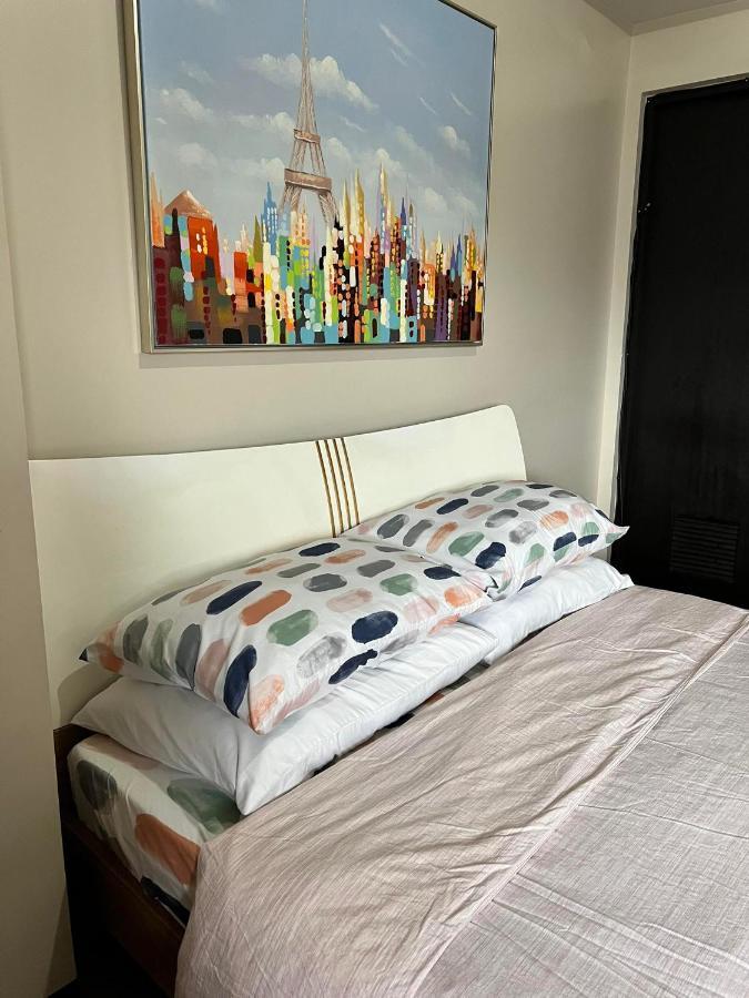 Апарт отель Manhattan Heights Towerb In Araneta Cubao 5Mins Walk To Smart Araneta Манила Экстерьер фото
